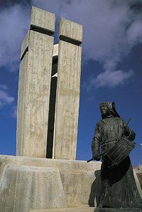 Monumento al Tambor y el Bombo - Semana Santa de Alcorisa